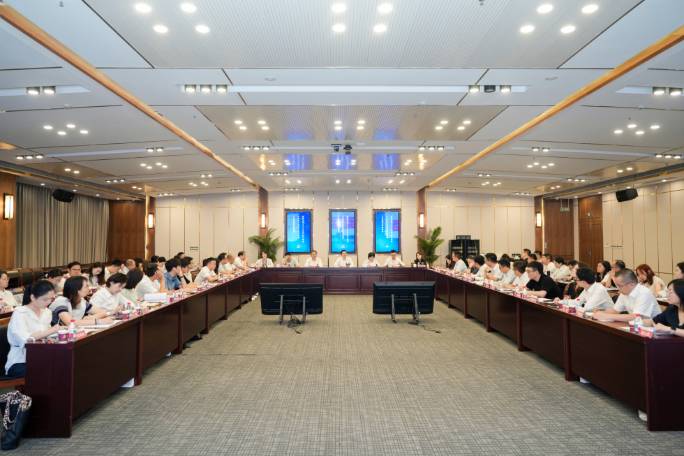 交流座谈会现场.jpg